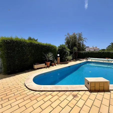 Vila Alvor Traditional With Pool By Homing *