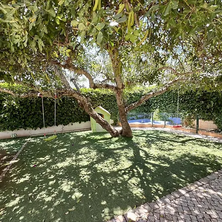 Vila Alvor Traditional With Pool By Homing *