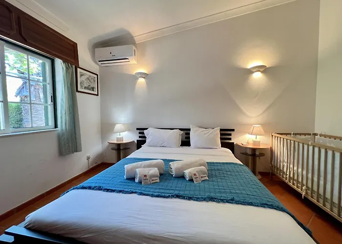 Alvor Traditional With Pool By Homing 别墅 Mexilhoeira da Carregacao