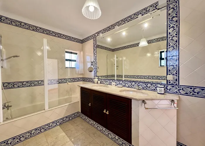 Alvor Traditional With Pool By Homing Mexilhoeira da Carregacao