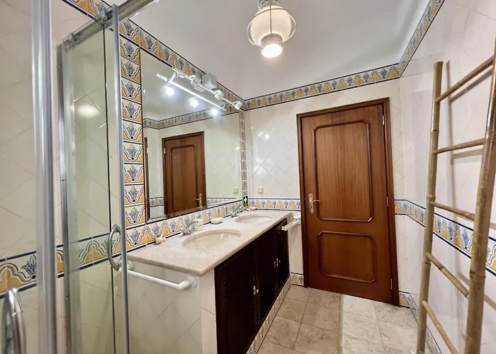 别墅 Alvor Traditional With Pool By Homing Mexilhoeira da Carregacao