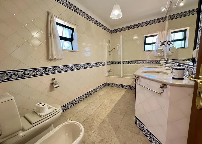 Alvor Traditional With Pool By Homing * Mexilhoeira da Carregacao