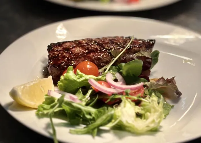 Alvor Traditional With Pool By Homing 别墅 *