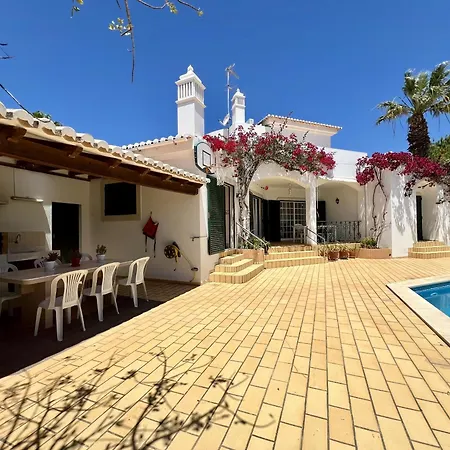 Alvor Traditional With Pool By Homing * Unhais Da Serra